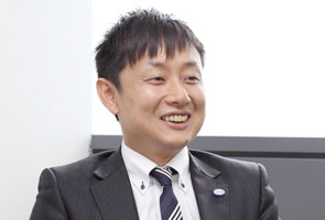 石井雄一